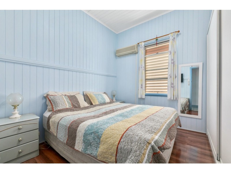 68 Venner Road, Annerley QLD 4103