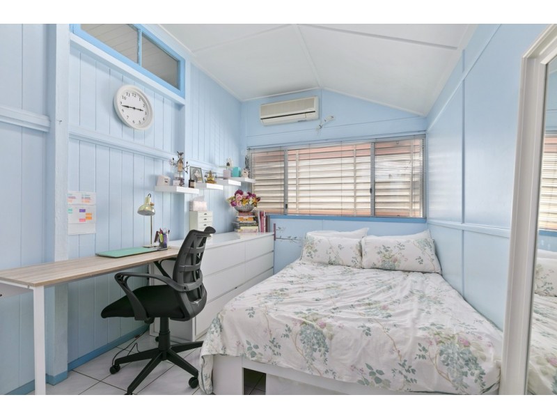 68 Venner Road, Annerley QLD 4103