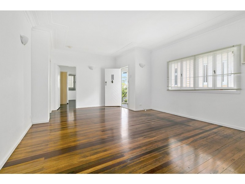 92 Cedar Street, Greenslopes QLD 4120