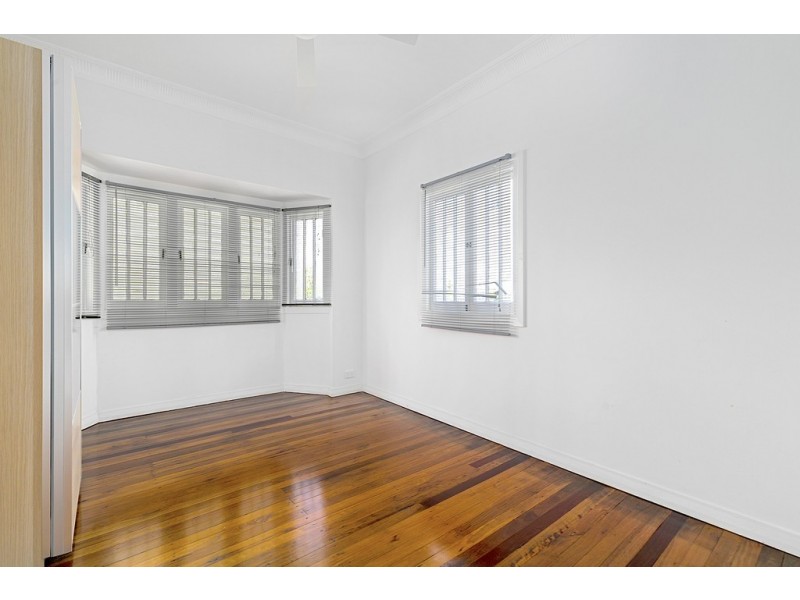 92 Cedar Street, Greenslopes QLD 4120