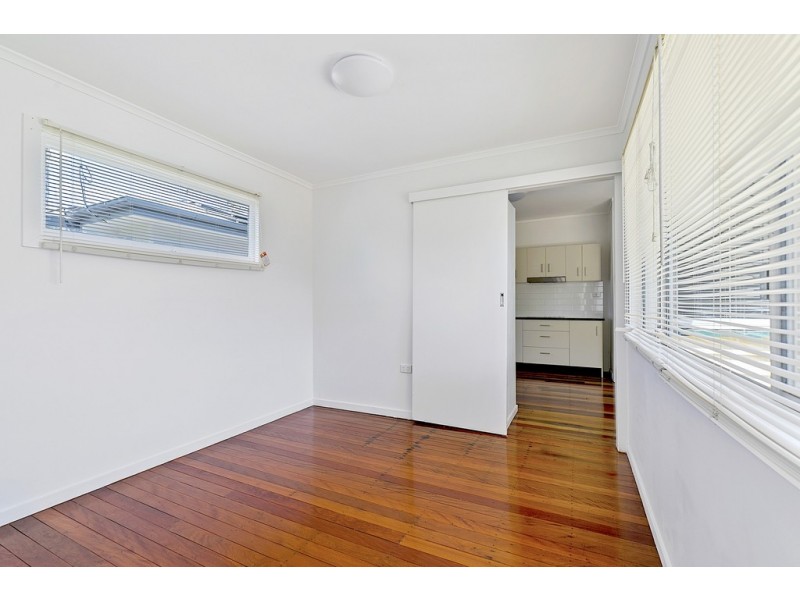 92 Cedar Street, Greenslopes QLD 4120