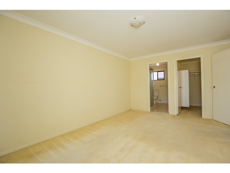 2/51 Gainsborough Street, Moorooka QLD 4105