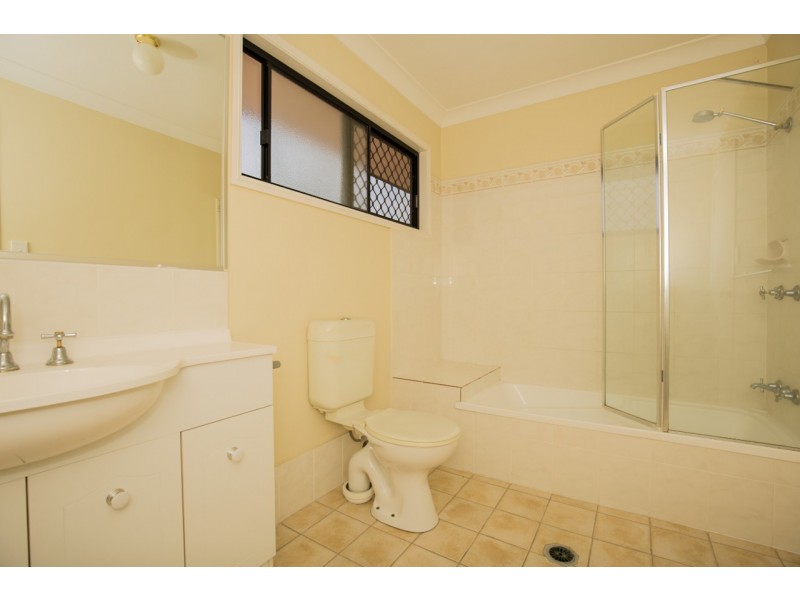 2/51 Gainsborough Street, Moorooka QLD 4105