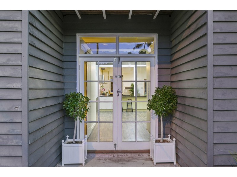 111 Juliette Street, Greenslopes QLD 4120