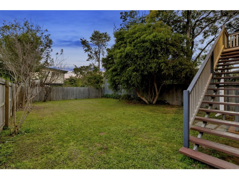 111 Juliette Street, Greenslopes QLD 4120