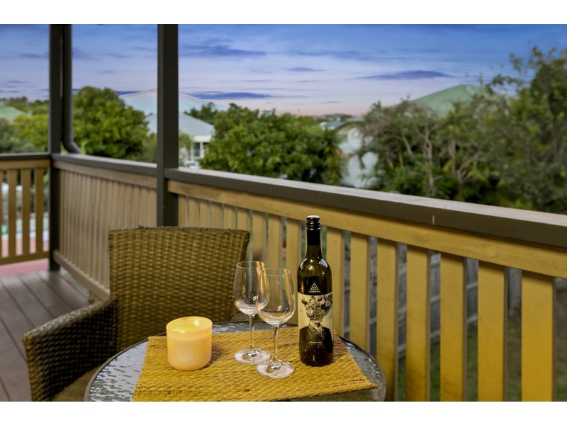 111 Juliette Street, Greenslopes QLD 4120