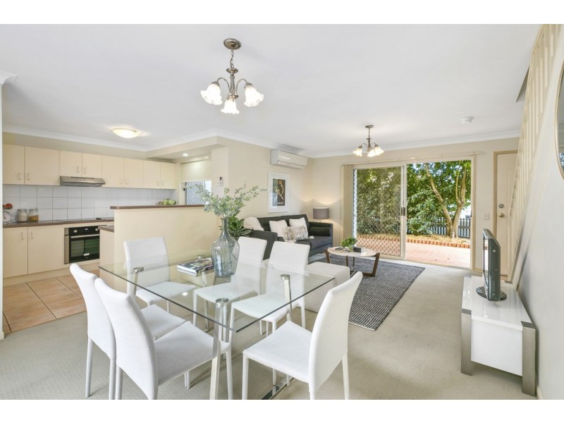 2/121 Chaucer Street, Moorooka QLD 4105