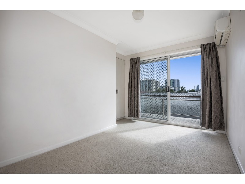 1/75 Cleveland Street, Greenslopes QLD 4120