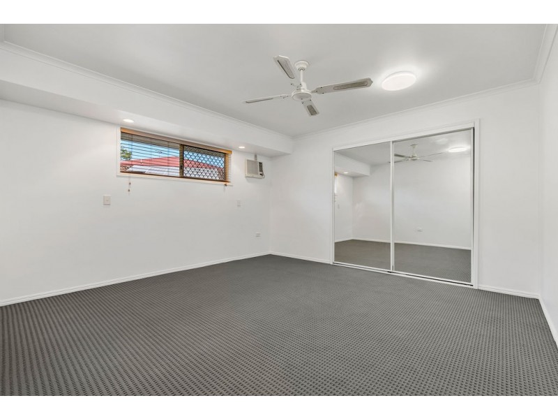 9 Chotai Place, Coopers Plains QLD 4108