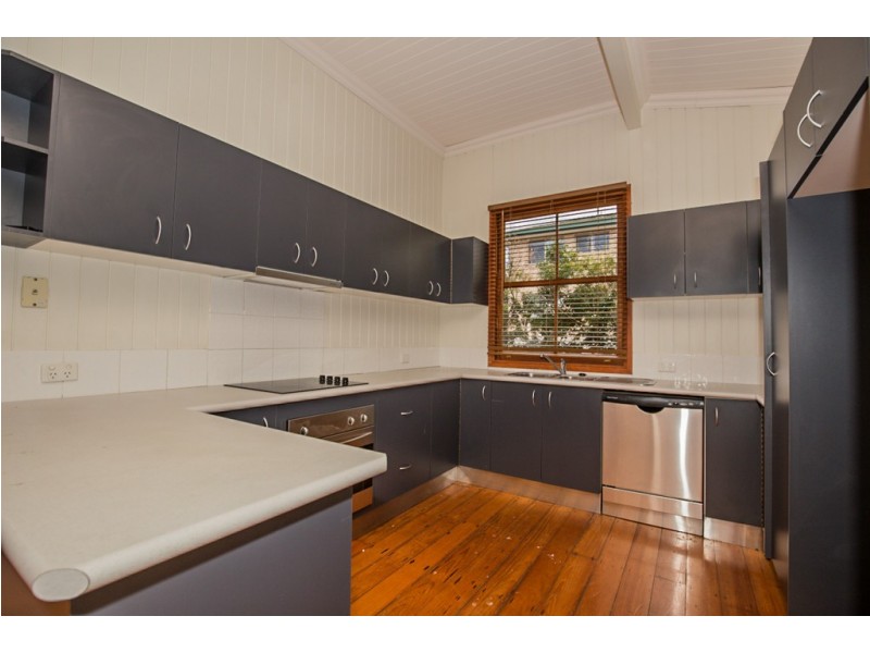 91 Earl Street, Greenslopes QLD 4120