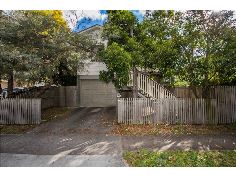 91 Earl Street, Greenslopes QLD 4120