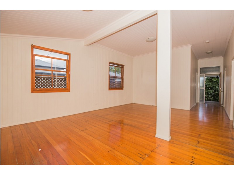 91 Earl Street, Greenslopes QLD 4120