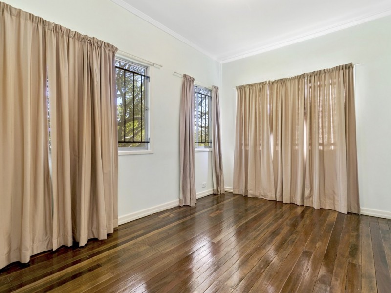 10 Allawah Street, Yeerongpilly QLD 4105