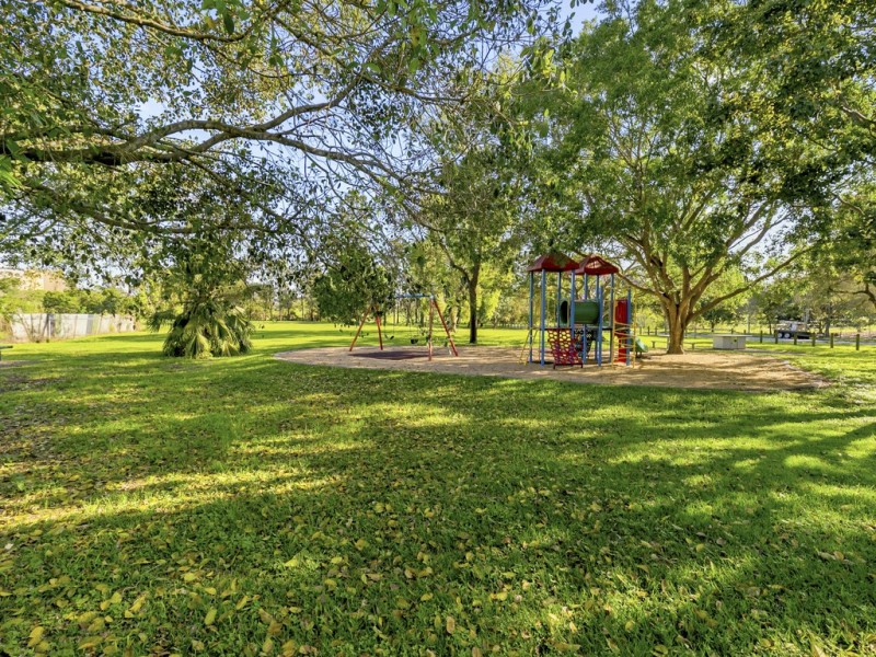 10 Allawah Street, Yeerongpilly QLD 4105