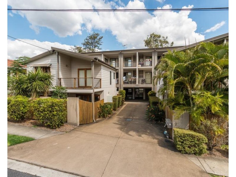 2/5 Livingstone Street, Yeerongpilly QLD 4105