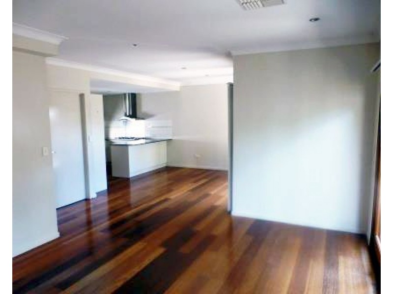 2/5 Livingstone Street, Yeerongpilly QLD 4105