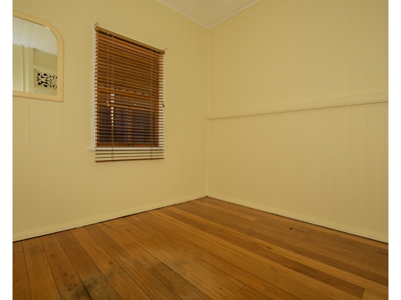 37 Palmerston Street, Annerley QLD 4103