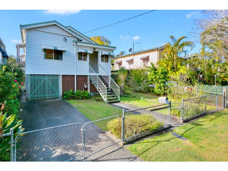 17 Black Street, Yeerongpilly QLD 4105