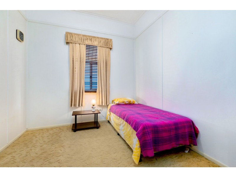 17 Black Street, Yeerongpilly QLD 4105