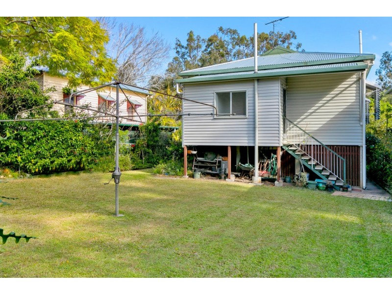 17 Black Street, Yeerongpilly QLD 4105