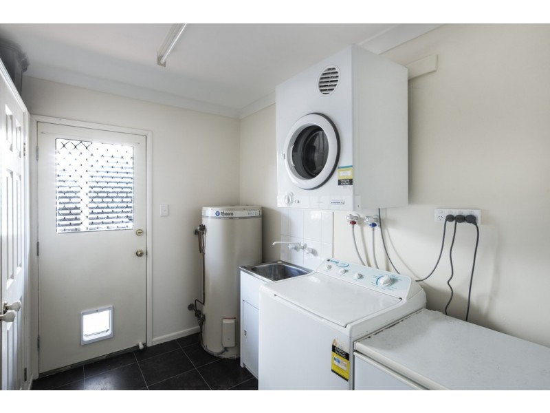 23 Toft Drive, Raceview QLD 4305