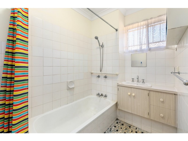 4/58 Rialto Street, Coorparoo QLD 4151