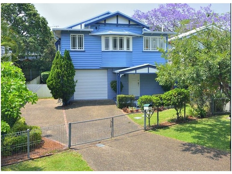 19 Black Street, Yeerongpilly QLD 4105