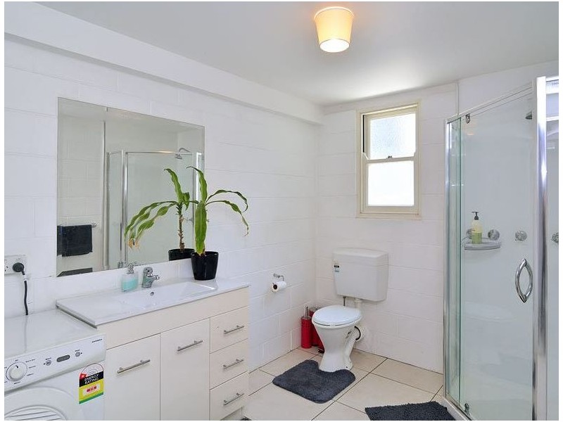 19 Black Street, Yeerongpilly QLD 4105