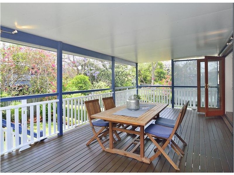 19 Black Street, Yeerongpilly QLD 4105