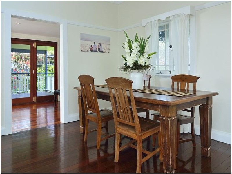 19 Black Street, Yeerongpilly QLD 4105