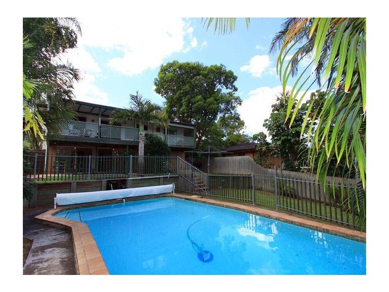 102 Fegen Drive, Moorooka QLD 4105