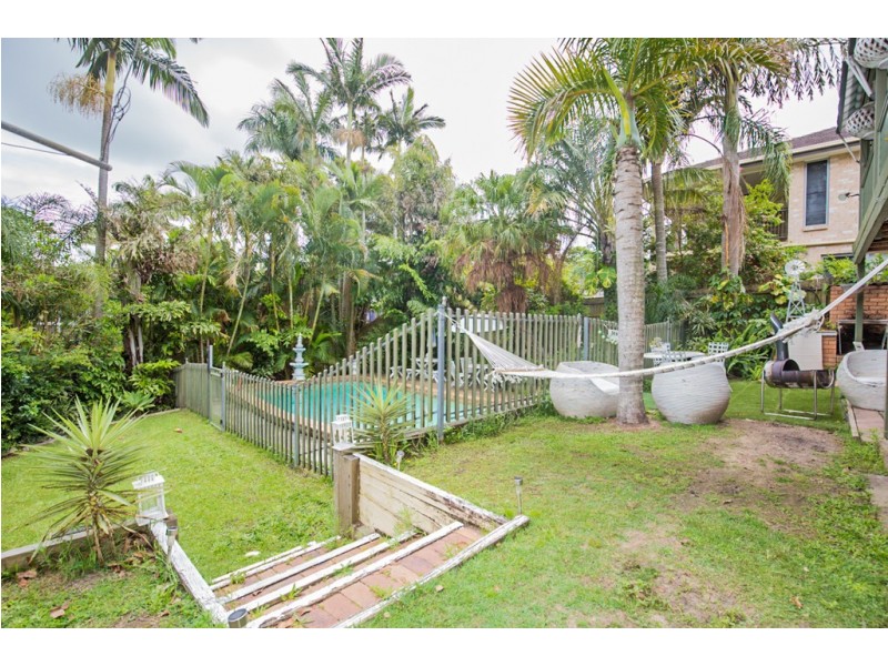 102 Fegen Drive, Moorooka QLD 4105