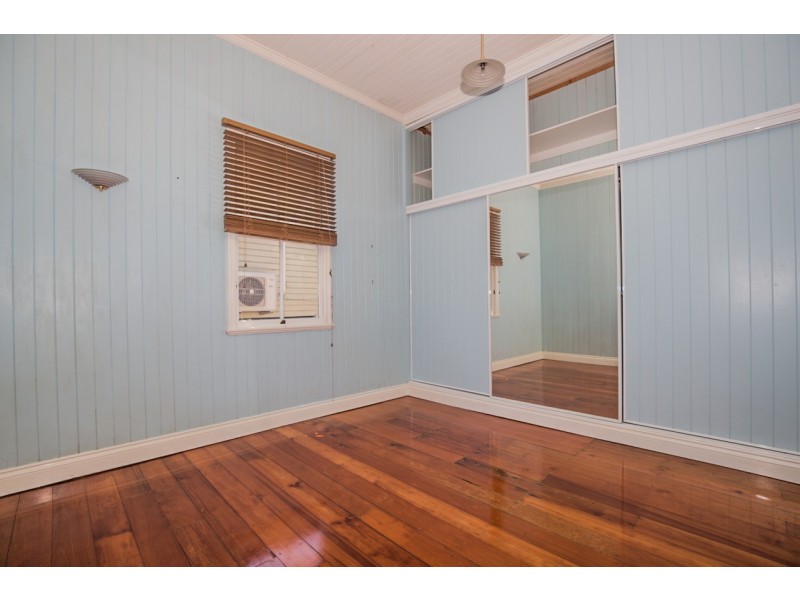 23 Kintore Street, Annerley QLD 4103