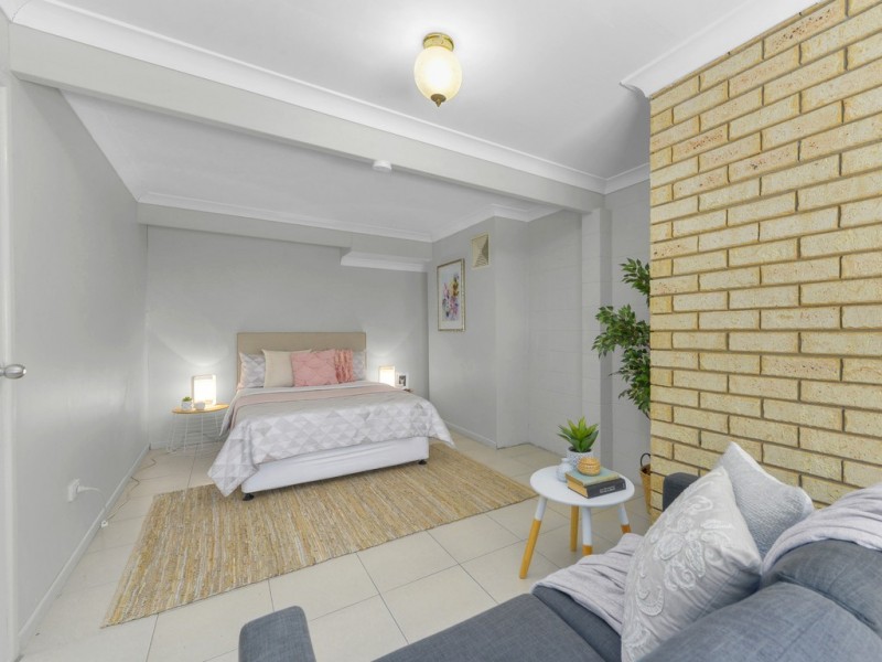 2/18 Kingsley Parade, Yeronga QLD 4104