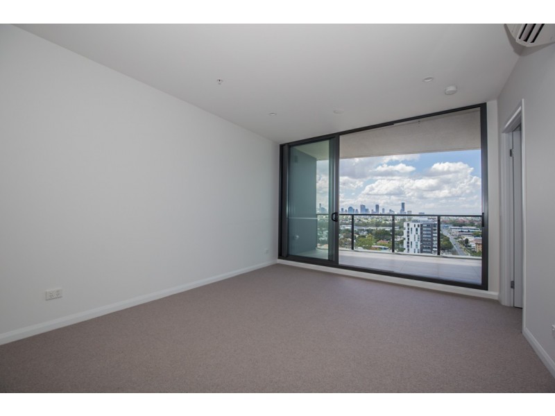 11205/300 Old Cleveland Road, Coorparoo QLD 4151