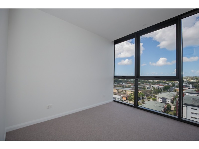 11205/300 Old Cleveland Road, Coorparoo QLD 4151