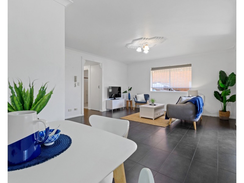 1/102 Pembroke Road, Coorparoo QLD 4151