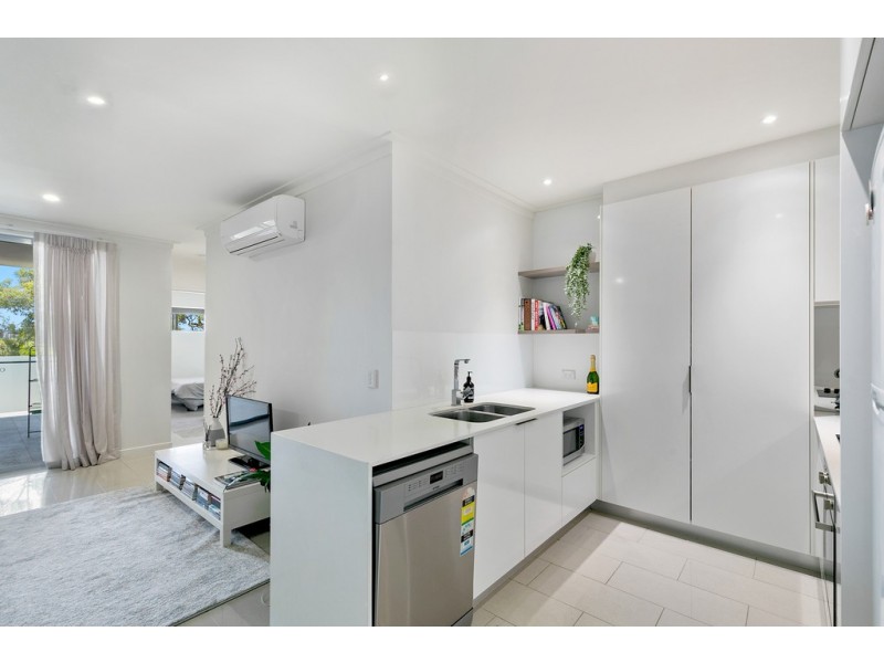 1108/8 Lochaber Street, Dutton Park QLD 4102