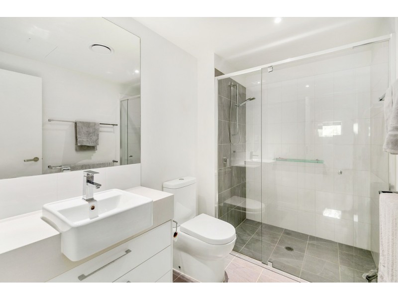 1108/8 Lochaber Street, Dutton Park QLD 4102