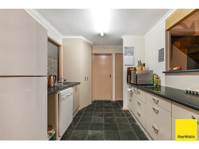 27 Buttler Street, Bellbird Park QLD 4300