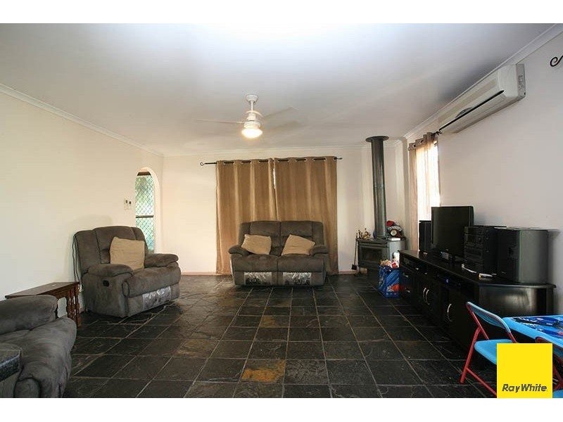27 Buttler Street, Bellbird Park QLD 4300