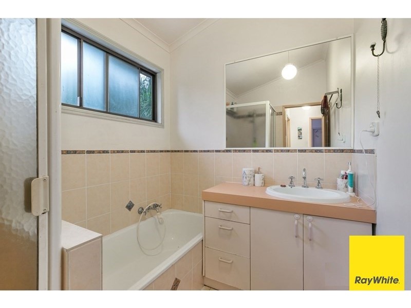 27 Buttler Street, Bellbird Park QLD 4300