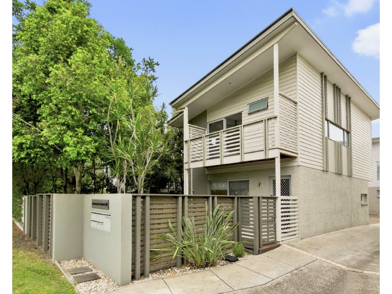 1/12 Gustavson Street, Annerley QLD 4103