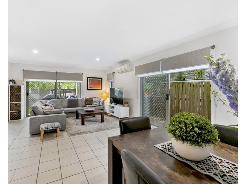 1/12 Gustavson Street, Annerley QLD 4103