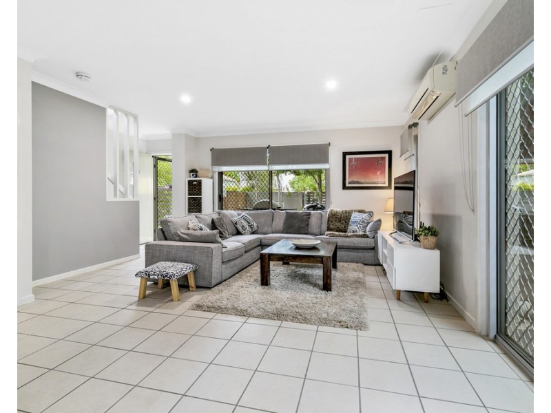 1/12 Gustavson Street, Annerley QLD 4103