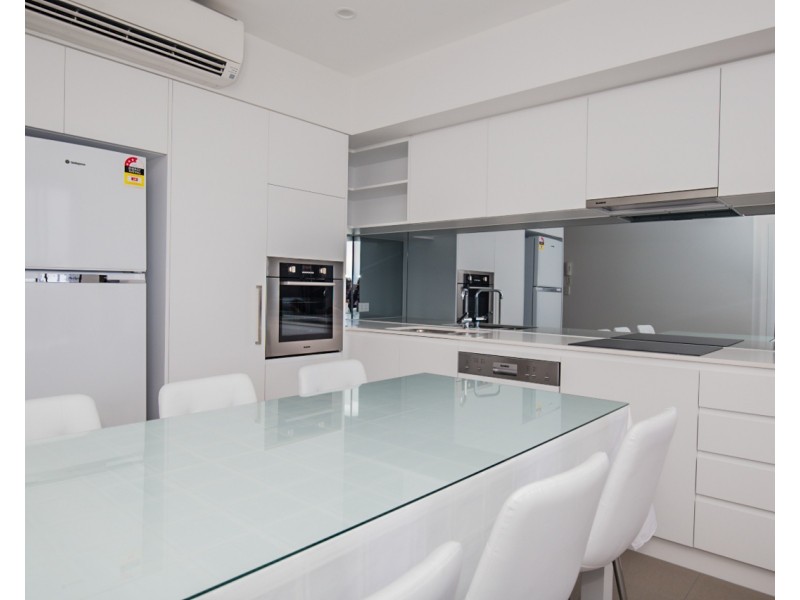 31103/300 Old Cleveland Road, Coorparoo QLD 4151