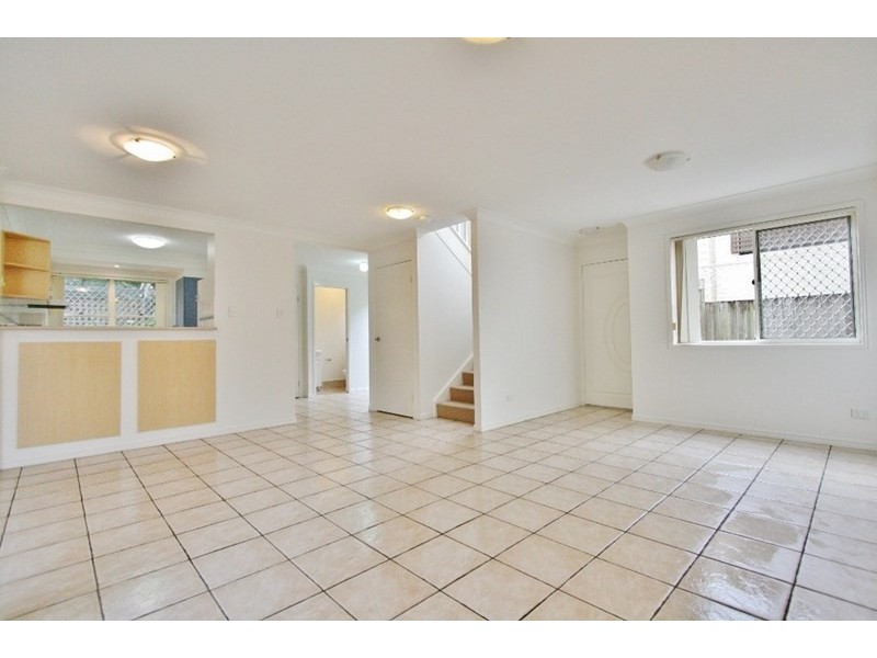 1/16 Cardross Street, Yeerongpilly QLD 4105