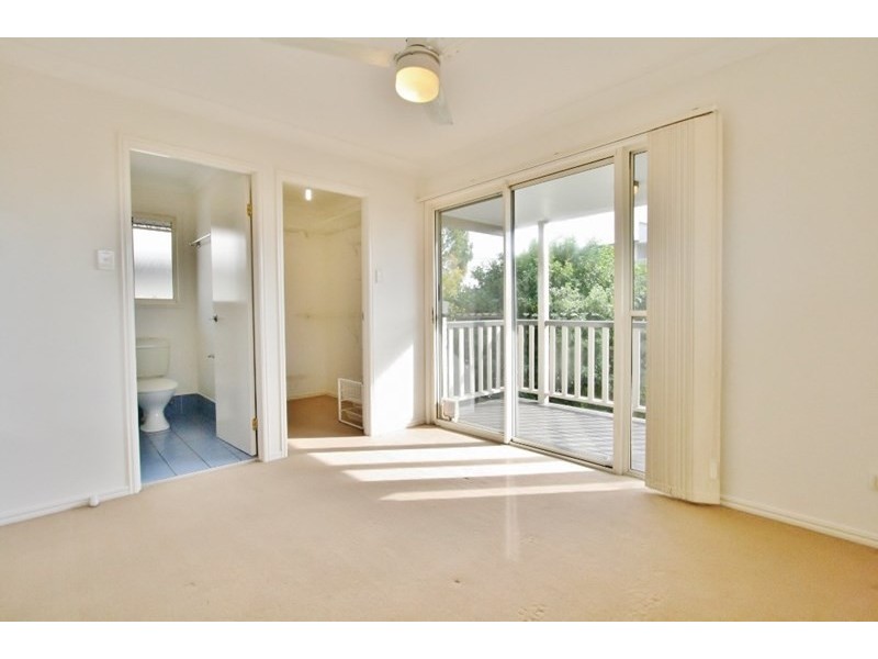 1/16 Cardross Street, Yeerongpilly QLD 4105