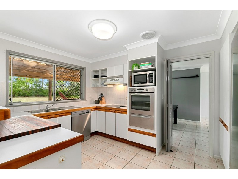 44 Norton Drive, Shailer Park QLD 4128