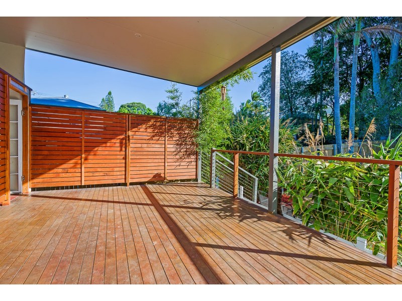 1077 Logan Road, Holland Park West QLD 4121